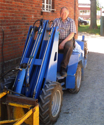 Hubert auf einem Trecker